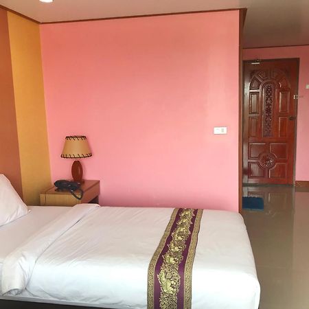 Toh Buk Seng Ayutthaya Hotel Luaran gambar