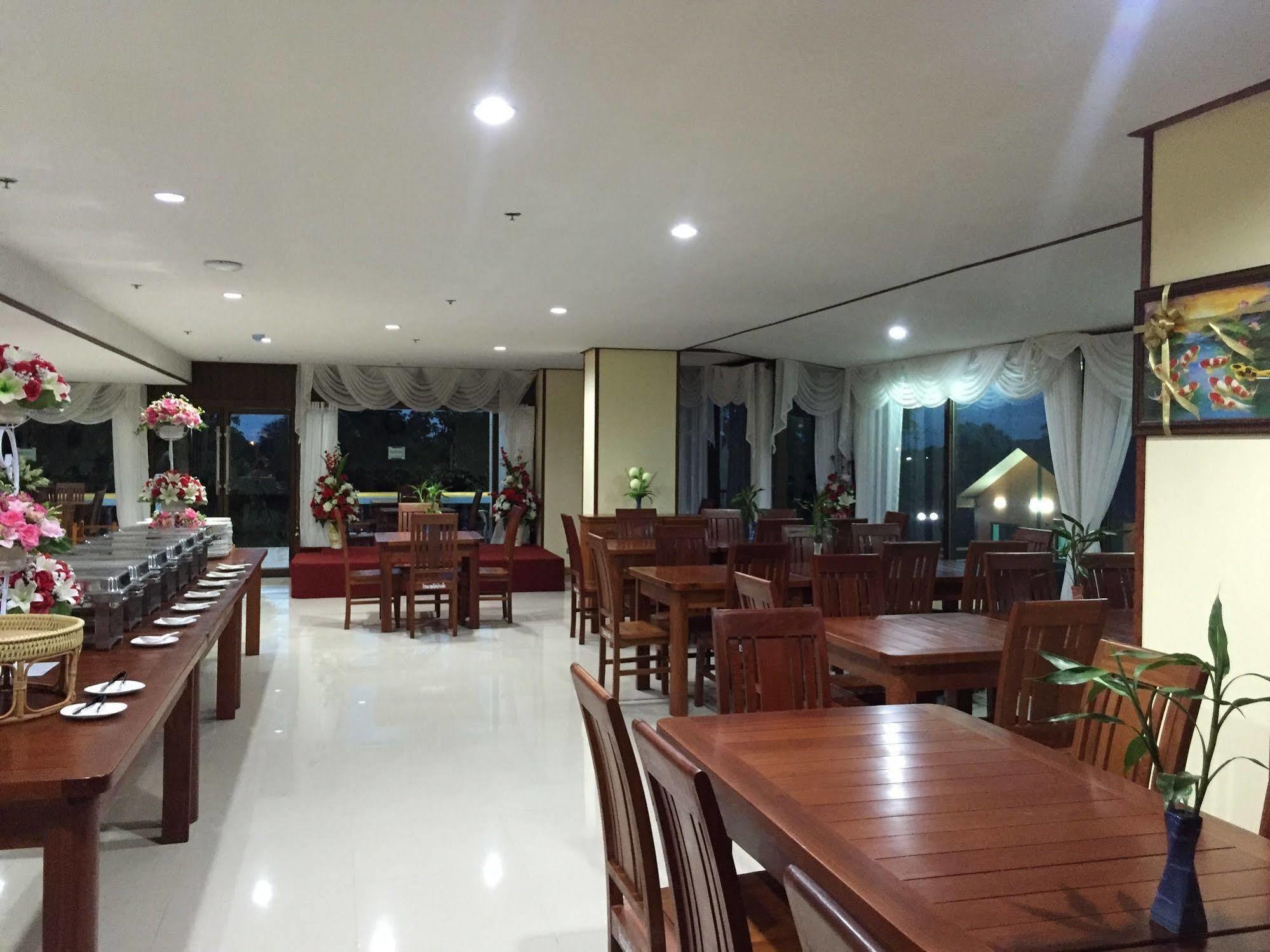 Toh Buk Seng Ayutthaya Hotel Luaran gambar