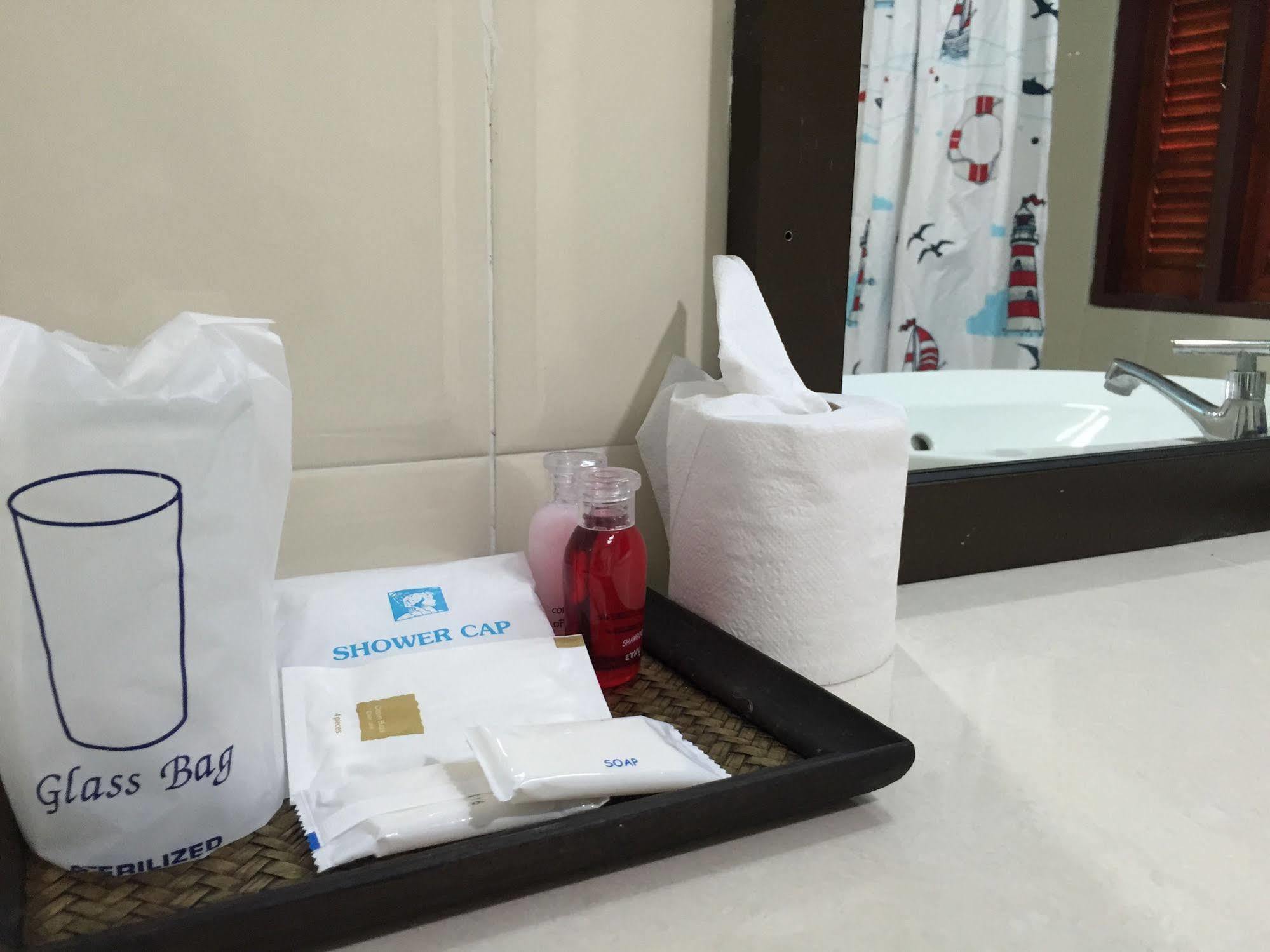Toh Buk Seng Ayutthaya Hotel Luaran gambar